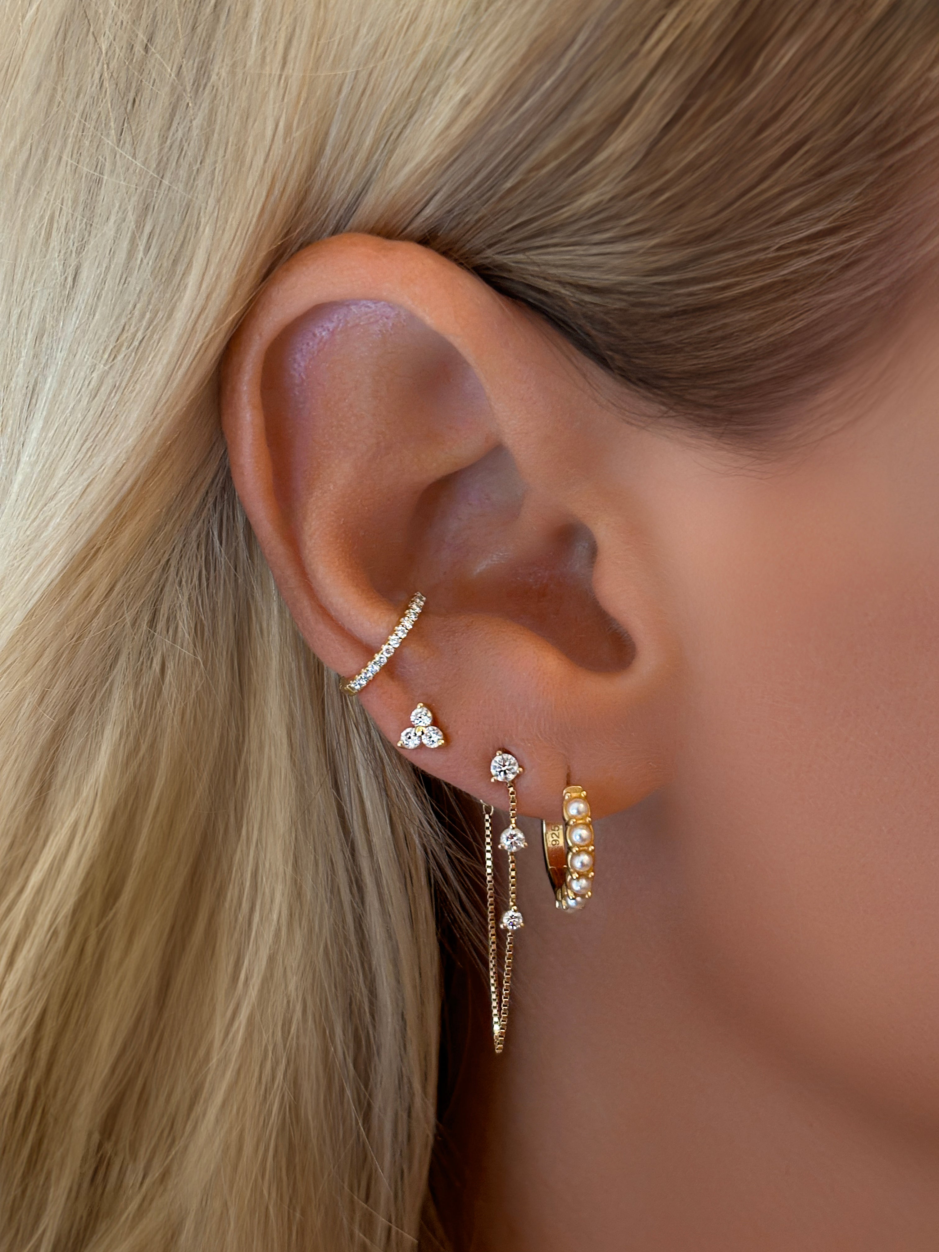 Ear Stack Classy Tips For Curating the Perfect Dainty Feminine Ear Stack – EMILY VOLASKI